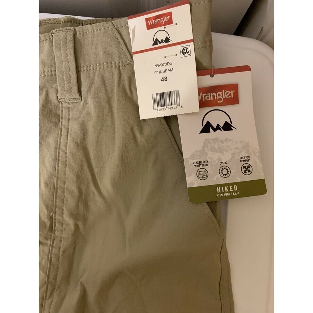 New‎ Wrangler Hiker Men’s Sz 48 Shorts Khaki NWT